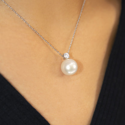 Diana Pendant - 12mm AAAA Edison Pearl